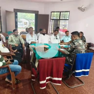 चांडिल: चांडिल थाना परिसर में मुहर्रम पर्व को लेकर शांति समिति की बैठक हुई