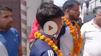 बागपत: एशिया कप में ताइक्वांडो में स्वर्ण पदक जीतकर लौटी सृष्टि का पुरा महादेव में हुआ स्वागत