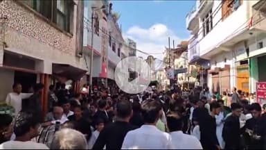 अमरोहा: अमरोहा नगर में निकला छह मोहर्रम का जुलूस, शहीदे कर्बला हुसैन के नारों से गूंजी फिजा