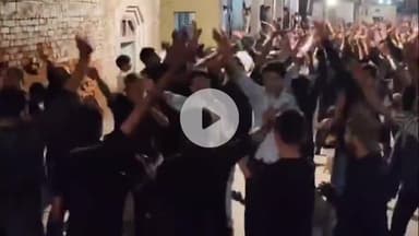 नौगावां सादात: नौगांवा तहसील क्षेत्र के गांव फन्देडी़ में निकाला गया मोहर्रम का जुलूस