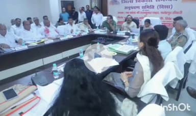 आगरा: विकास भवन सभागार में जिला समन्वय एवं अनुश्रवण समिति (दिशा) की हुई बैठक, केंद्रीय राज्यमंत्री रहे मौजूद