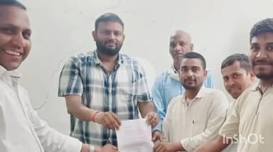 चितरंगी: ब्लॉक कांग्रेस कमेटी अध्यक्ष सरई ने मुख्यमंत्री से मिलने के लिए तहसीलदार सरई को सौंपा ज्ञापन