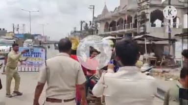 করণদিঘি: যমরাজকে দিয়ে অভিনব পদ্ধতিতে সেফ ড্রাইভ সেভ লাইফ কর্মসুচী পালিত হোলো করনদিঘির টুঙ্গিদিঘীতে