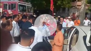 लोहारू: मुख्यमंत्री प्रेम सिंह तमांग ने पहाड़ी माता मंदिर में की पूजा-अर्चना, एसडीएम मनोज दलाल ने दिया पुष्पगुच्छ