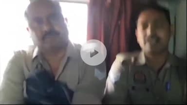 झांसी: झांसी में हीराकुंड एक्सप्रेस में ट्रेन का टिकट मांगने पर GRP जवानों ने टीटीई को पीटा, ललितपुर में ट्रेन से उतारा