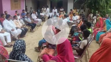 बेनीपुर प्रखंड क्षेत्र के नवादा पंचवटी चौक पर जन सुराज  पार्टी के कार्यकर्ताओं की हुई बैठक