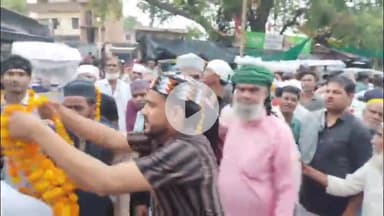 मोठ: गुरसरांय में हज़रत इमाम हुसैन की याद में निकाला गया अलम जुलूस