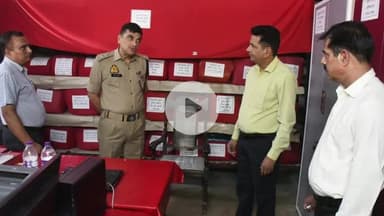 रामपुर: कलेक्ट्रेट स्थित पुलिस कार्यालय का आकस्मिक निरीक्षण पुलिस अधीक्षक विद्यासागर मिश्र द्वारा किया गया