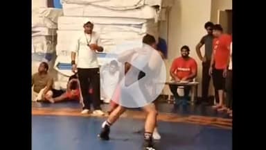 भिवानी: भिवानी के भीम स्टेडियम में खेल महाकुंभ के तहत कुश्ती प्रतियोगिता का आयोजन हुआ