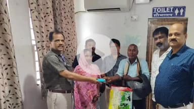 शिवहर: शिवहर सिविल सर्जन ने मुफ्त चश्मा का किया वितरण