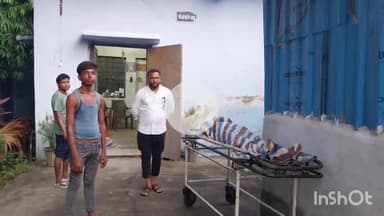 नवादा: कुंडल मोहल्ला के पास तेज रफ्तार ई-रिक्शा ने खड़े ट्रक में मारी जोरदार टक्कर, एक बुजुर्ग की हुई मौत