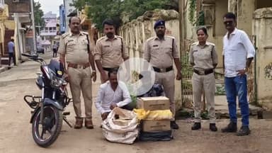 सीतामऊ: कृषि उपज मंडी सीतामऊ के पीछे से 54 लीटर अवैध शराब के साथ दो तस्कर गिरफ्तार