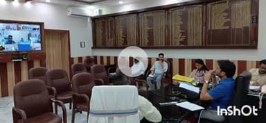 मुंगेर: जिलाधिकारी ने मतदाता सूची पुनरीक्षण कार्यों की वर्चुअल माध्यम से समीक्षा की