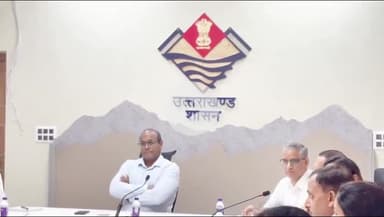 देहरादून: सचिवालय में मुख्य निर्वाचन अधिकारी डॉ. बीवीआरसी पुरुषोत्तम ने अधिकारियों की बैठक ली, दिए निर्देश