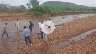 रामगंजमण्डी: खणी गांव का नाला पार करते समय बहा युवक, 24 घंटे बाद भी नहीं मिला सुराग, पुलिस व ग्रामीण तलाश में जुटे