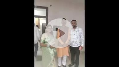 पांकी: पांकी पश्चिम की जिला परिषद सदस्य श्रीमती निधि सिंह ने रांची में केंद्रीय रक्षा राज्य मंत्री संजय सेठ से की मुलाकात