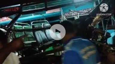 গোঘাট ১: ধর্মপুর এলাকায় যাত্রীবাহী বাসের সাথে ট্রাক্টরের সংঘর্ষে মৃত্যু হলো 1 জনের,2 শিশু সহ আহত 15 জন