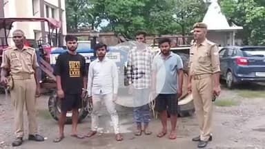 बहेड़ी: ग्राम अकबराबाद से पुलिस ने चोरी की ट्रॉली के साथ चार शातिर चोरों को गिरफ्तार कर जेल भेजा