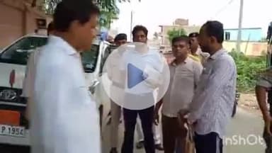 पतरघट: पतरघट प्रखंड में ज़िला अधिकारी ने मतदाता पुनरीक्षण कार्यों का जायजा लिया