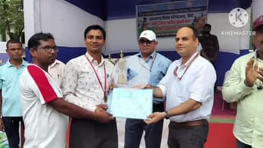 तमाड़ 1: बरियातू में जिला स्तरीय सुब्रतो कप फुटबॉल प्रतियोगिता में तमाड़ के खिलाड़ी शामिल हुए