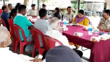 कर्रा: थाना परिसर कर्रा में मोहर्रम पर्व को लेकर शांति समिति की बैठक आयोजित