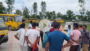 नवादा: जिला परिवहन पदाधिकारी ने विभिन्न विद्यालय के वाहनों की जांच कर दिए कई आवश्यक निर्देश