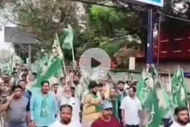 कांके: अल्बर्ट एक्का चौक पर जेएमएम ने हूल दिवस पर भोगनाडीह की घटना को लेकर किया पुतला दहन