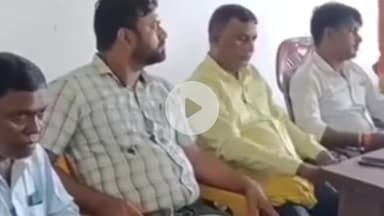 कलियासोल: कलियासोल प्रखंड में मुखिया समिति की बैठक आयोजित, योजनाओं की राशि न मिलने पर नाराजगी जताई