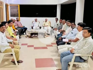 चितरंगी: CM के आगमन को लेकर सरई गेस्ट हाउस में भाजपा जिलाध्यक्ष व देवसर MLA ने कार्यकर्ताओं के साथ की बैठक