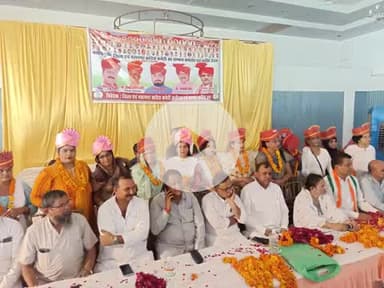 प्रदेश अध्यक्ष अजय राय जी के निर्देश निर्देश अनुसार जिला एवं महानगर कांग्रेस कमेटी के पदाधिकारी को सम्मानित किया गया