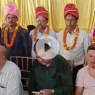 हाई कमान के निर्देशानुसार जिला एवं महानगर कांग्रेस कमेटी के पदाधिकारी सम्मानित किया गया सभी वरिष्ठ का अंग्रेजी मौजूदरहे