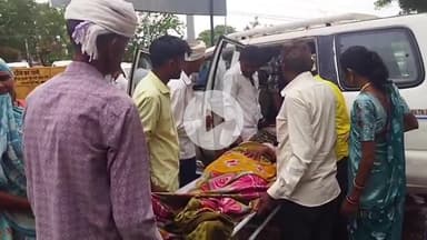 सागवाडा: दुकान के बाहर फुटपाथ पर बैठी महिला की छज्जा टुट कर गिरने से हुई दुर्घटना, हाथ और पैर टुटे