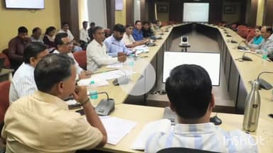 गुलाबगंज: जिले में आयुष्मान योजना के तहत शत प्रतिशत कार्ड बनाने के लिए कलेक्टर ने अधिकारियों को दिए निर्देश