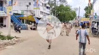 चकाई: मुहर्रम में शांति व्यवस्था को लेकर चकाई में निकाला गया फ्लैग मार्च