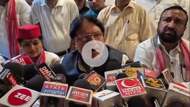 कोल: रामघाट रोड पर बोले रामजीलाल सुमन, बीफ कंपनियों से बीजेपी को जाता है चंदा, हिन्दुओं के हाथों में देश के बड़े बूचड़खाने