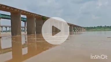 धौलपुर: चंबल नदी के बढ़ते जलस्तर को लेकर प्रशासन ने जारी किया अलर्ट