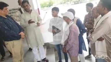 श्योपुर: खाद समस्या का समाधान करें अन्यथा होगा उग्र आंदोलन, कलेक्ट्रेट पर किसानों ने किया प्रदर्शन और सौंपा ज्ञापन