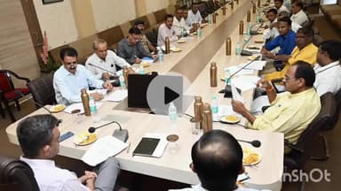 धार: धार में गौशाला संचालन एवं संवर्धन पर बैठक संपन्न, कलेक्टर प्रियंक मिश्रा ने दिए निर्देश