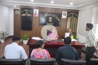 सिमडेगा: उपायुक्त ने सिद्धू कान्हू युवा खेल क्लब गठन को लेकर कार्यालय कक्ष में की बैठक