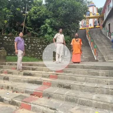 चांडिल: प्राचीन कालीन जयदा शिव मंदिर में श्रावणी मेला को लेकर थाना प्रभारी ने लिया जायजा