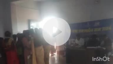 सिसई: लरंगो पंचायत भवन में धरती आबा जनजाति ग्राम उत्कर्ष अभियान के तहत जागरूकता शिविर लगाया गया