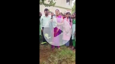 पांकी: बीजेपी महिला मोर्चा की प्रदेश कोषाध्यक्ष लवली गुप्ता ने हरिवंश नारायण बालिका उच्च विद्यालय में किया पौधारोपण