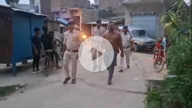 डंडारी: डंडारी पुलिस द्वारा मोहर्रम पर्व को लेकर डंडारी थाना क्षेत्र में निकाला गया फ्लैग मार्च