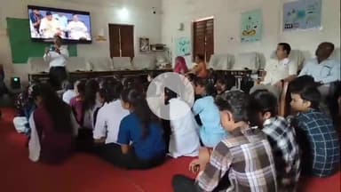 पवई: पवई नगर के 72 मेधावी छात्र-छात्राओं को मिली लैपटॉप की राशि