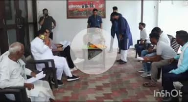 आगरा: कैबिनेट मंत्री बेबी रानी मौर्य ने बालूगंज स्थित आवास पर जनता की समस्याएं सुनीं, कई समस्याओं का मौके पर किया निस्तारण