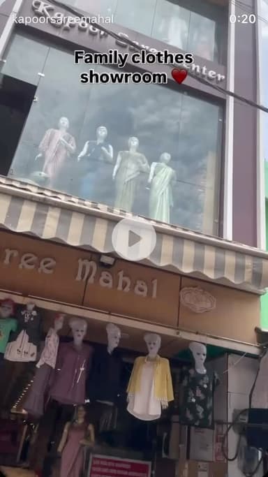 Family clothes showroom kapoorsareemahal jwalanager thik pull ke jeene ke samne rampur