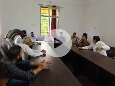 जतारा: जतारा में एसडीएम की अध्यक्षता में शांति समिति की बैठक संपन्न, पर्व में आग के कर्तव्यों पर रोक, होगी कार्यवाही