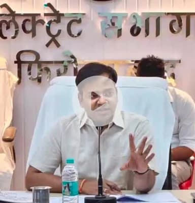 फिरोज़ाबाद: फिरोजाबाद को CM आवास योजना में प्रदेश में मिला पंचम स्थान, DM रमेश रंजन ने लापरवाह अफसरों को दी चेतावनी