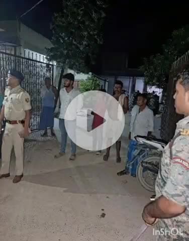 शिवहर: पूर्व मुखिया के पति मीकू सिंह के घर के सामने अपराधियों ने की फायरिंग, जांच में जुटी पुलिस