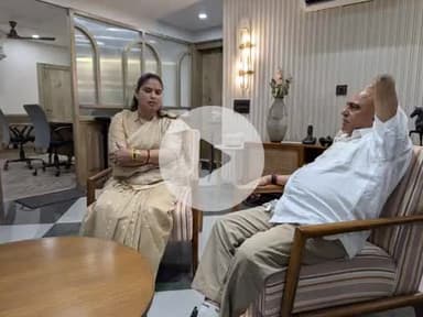 भारतीय जनता पार्टी मध्यप्रदेश के नवनियुक्त प्रदेश अध्यक्ष
आदरणीय श्री हेमंत खंडेलवाल जी से उनके निवास पर भेंट कर उन्हें हार्दिक शुभकामनाएं एवं बधाई दी।
भेंट के दौरान बीना विधानसभा क्षेत्र से जुड़े विकास कार्यों एवं संगठनात्मक विषयों पर विस्